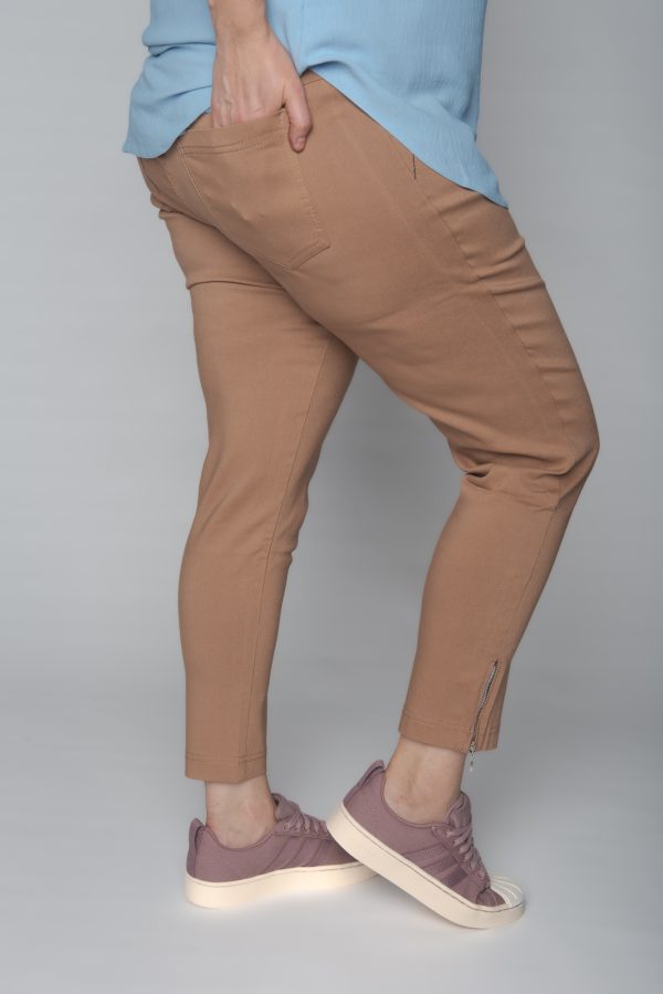 Spodnie CEVLAR z zameczkami kolor camel ciemny 