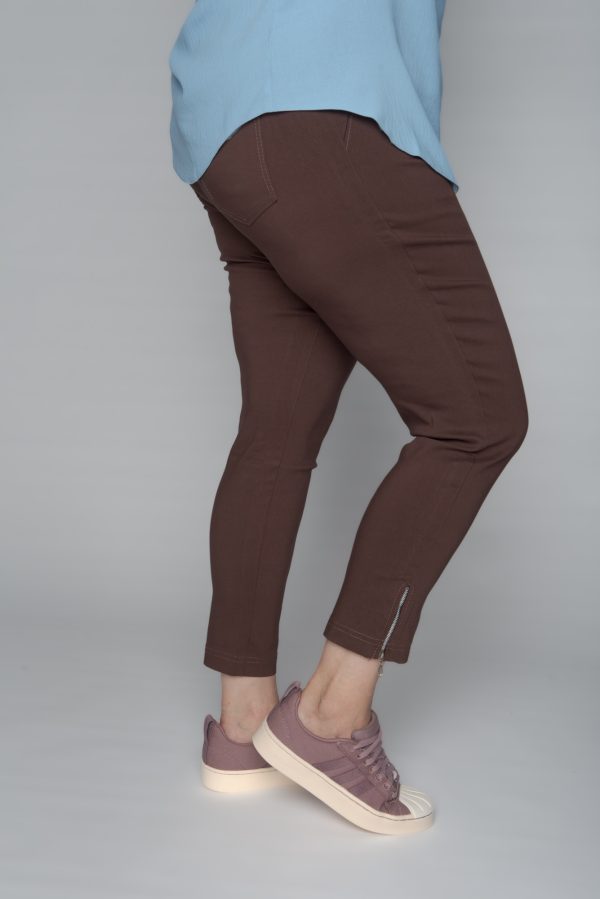 Spodnie CEVLAR z zameczkami kolor czekoladowy 
