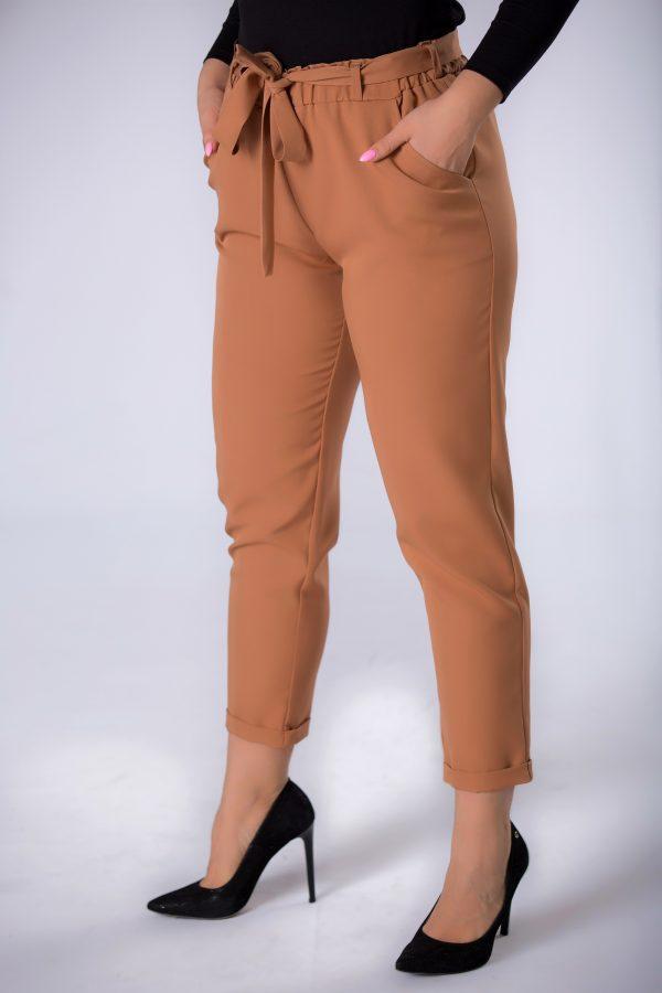 Eleganckie spodnie z talią paper bag kolor camel