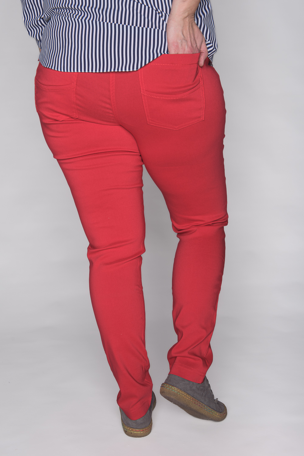 Spodnie CEVLAR zwężona nogawka kolor czerwony