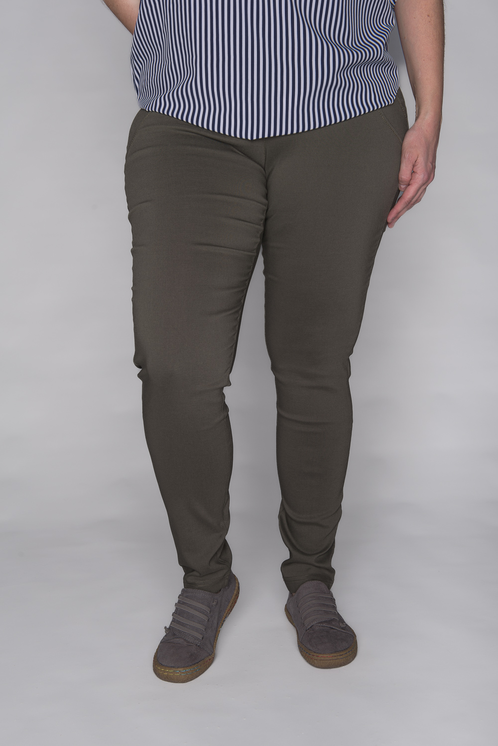 Spodnie CEVLAR zwężona nogawka kolor khaki
